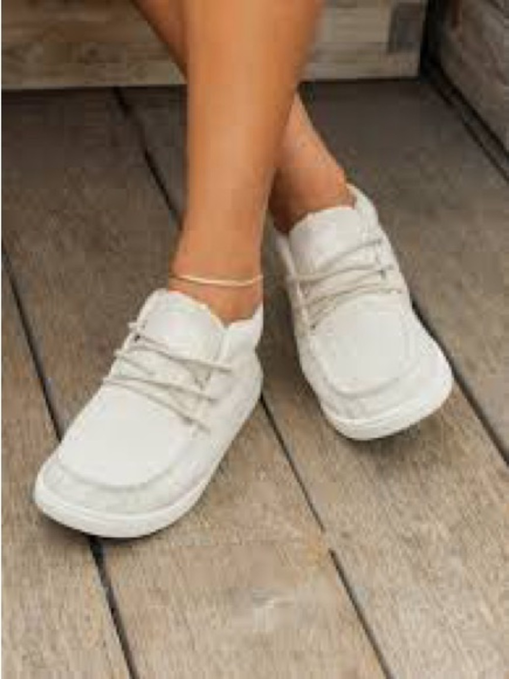 Roxy Minnow Tan Ecru Casual Loafers Womens size 10
